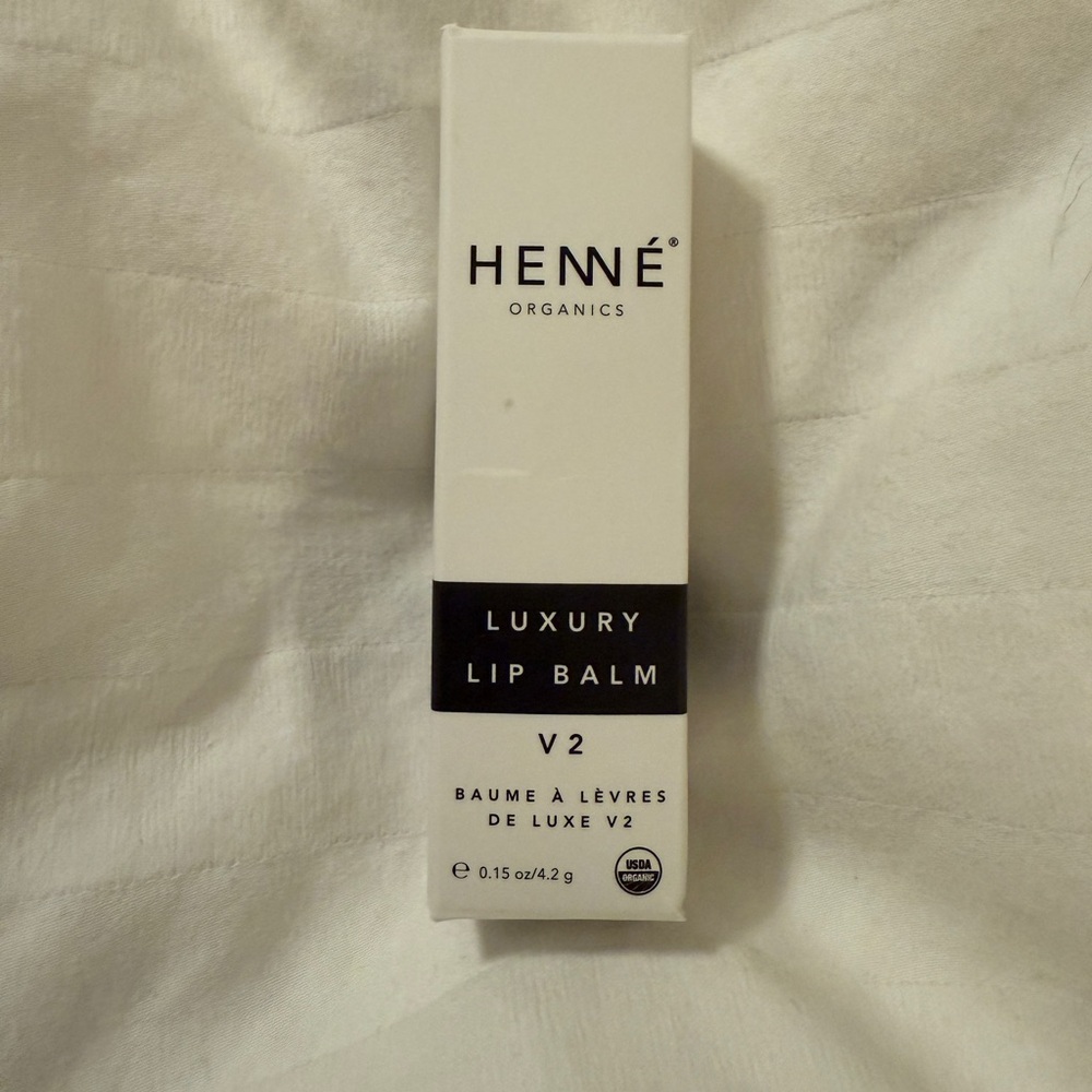 Henne Luxury Lip Balm
